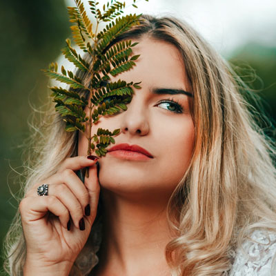 Noah Kappers fashion makeup